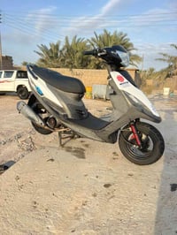 ماكس • مختومة • مرايات