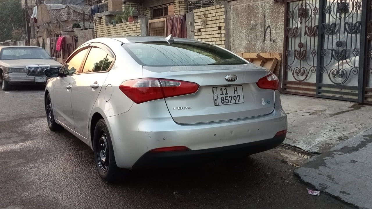 من بعد التحيه والسلام🙏
فورتي 16واريد امريكي حادث دعاميه امامي فقط بدون دواخل 
بارد شبر بالباب وكم شخط
محرك 1800 دوش مامتوح كير بلادي 
نص فول 
دوشمه كامله 
تخم تاير 
صدر امامي خلفي 
تحكم جهتين قياده 3 وضعيات 
كامرا بلادي حساسات منظومه زنون كامله للاخير 
رقم بغداد شرط التحويل مكان السياره بغداد 
السعر اتصل وتدلل ***********
بغداد الجديده
