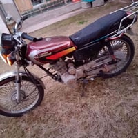 مكينة ٢٠٠ • ٥ كير • كهربا شغاله