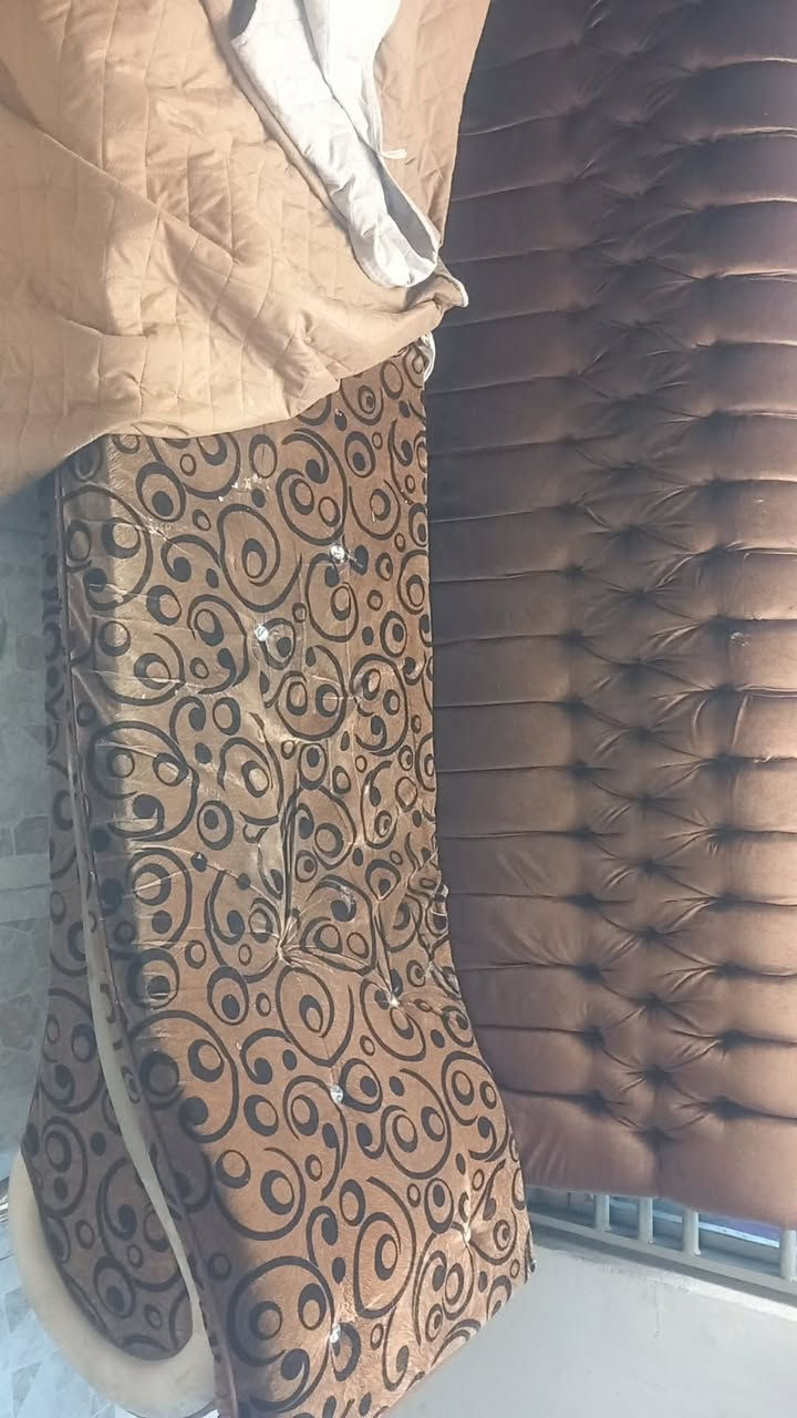 تخم قنفات عشر مقاعد بي ضرر بسيط مكان الكريعات سعر 150

ملاحضه اني مندوبه ابيع غراض لناس واخذ عموله غرف نوم اثاث بيت


**إذا كنت صاحب هذا الإعلان وتريد حذفه لأي سبب، رجاءا أرسل رسالة إلى الدعم الفني**