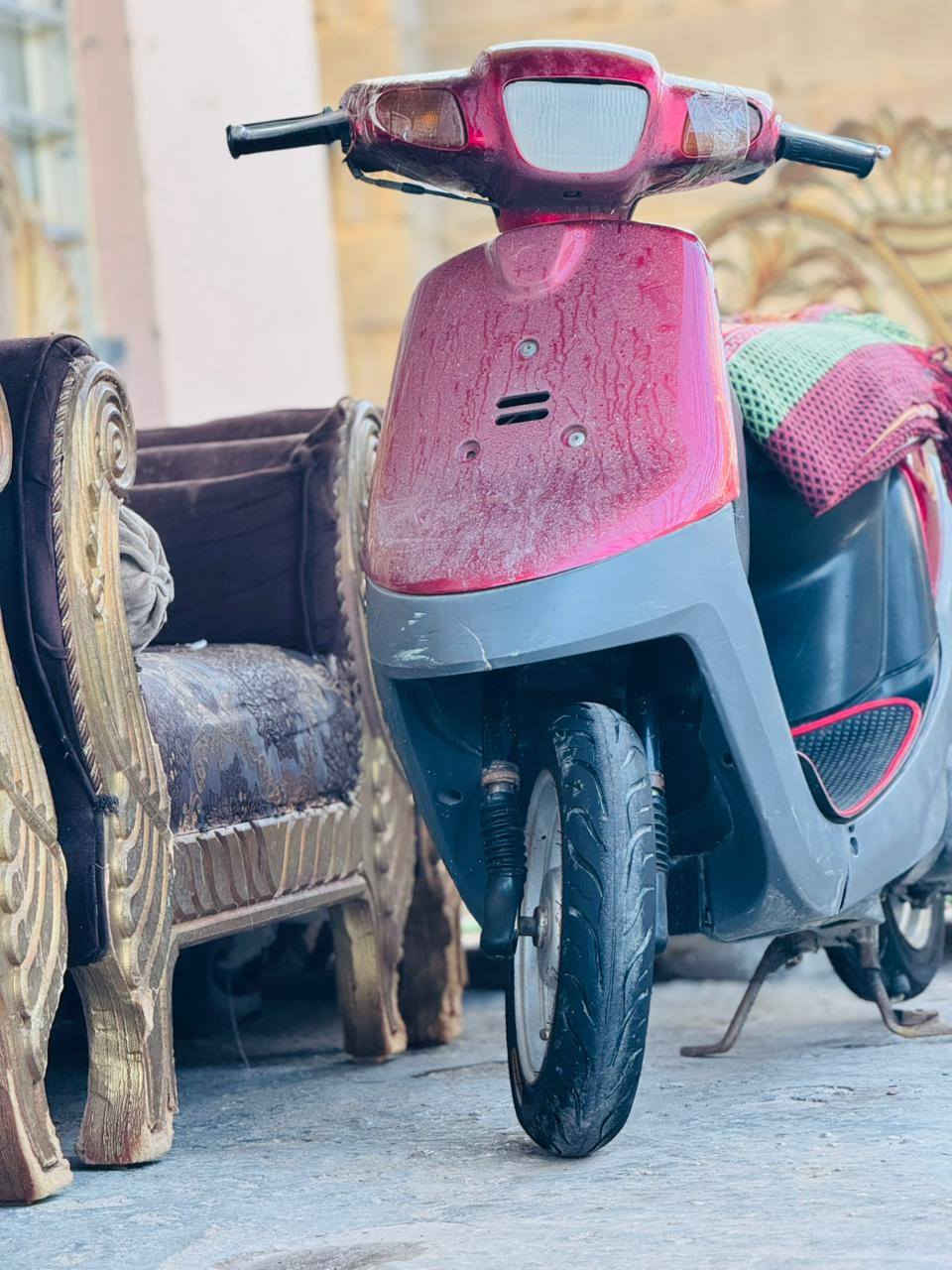 دراجه بطه البيع موديل 99 نضافه شوفت عينك السعر خاص الي شراي يتصل ع الرقم ***********
