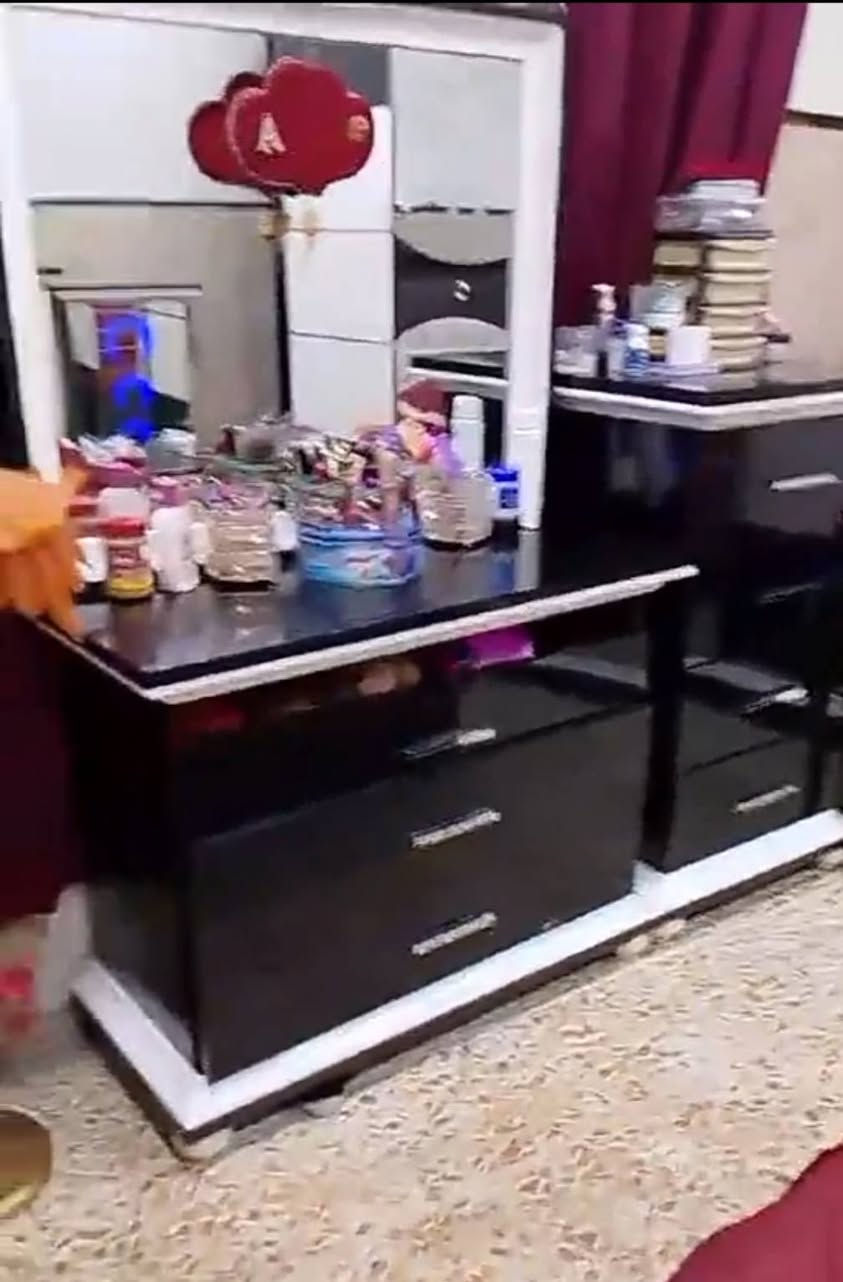 السلام عليكم
" بيع مستعجل "
غرفة نوم تركية قنصور ابواب سلايت
ومثل ماموضحة بالتصوير
لباقي التفاصيل
التواصل عبر الإتصال او المراسلة على الواتسأب
او الإتصال على احد الرقمين التاليين :-
***********
***********
#الجميع
