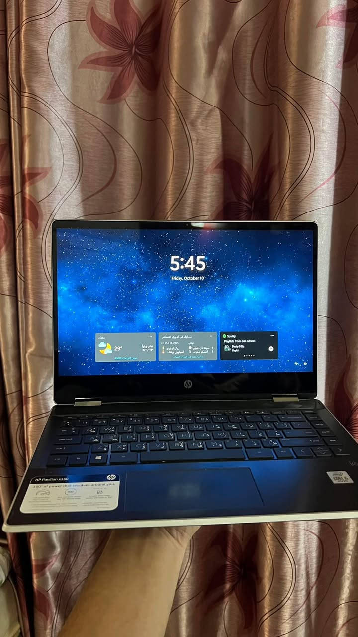 اسم الجهاز : HP Pavilion X360
حجم الشاشة: 14 - تعمل باللمس
خاصية التحويل: الشاشة تدور 360 درجة فيتحول إلى تابلت
المعالج: Intel Core i5 (الجيل العاشر) 
الرام: DDR -8G بسرعة 3200 MHz
كرت الشاشة: Intel UHD Graphics (مدمج)
سعة التخزين: SSD - 256GB
النظام: Windows 11 / 64-bit
اللمس: يدعم القلم واللمس المتعد 

الجهاز إستعمال خفيف جداً فقط برامج اوفس 
السعر 300 الف قفل


**إذا كنت صاحب هذا الإعلان وتريد حذفه لأي سبب، رجاءا أرسل رسالة إلى الدعم الفني**