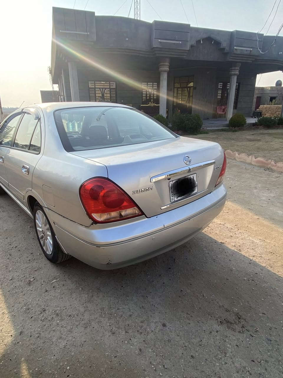 سني ياباني 2008 مكفوله من الصبغ والتبديل والحادث بيها مكانات بارد قليل وبيها مكانات جراد محرك  قبق اسود 
السعر 98 وبيها مجال قليل 
رقم بغداد 
ابي غريب /خان ضاري 
***********
