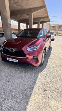 تويوتا هايلندر 2022  LE رقم اربيل بأسمي   للبيع     مواصفات فول عدا ال...