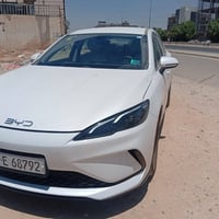 byd سيل 5 مودييل 2025  ماشيه 10 الف الا شويه  السياىة جديده جدا ومكفول...