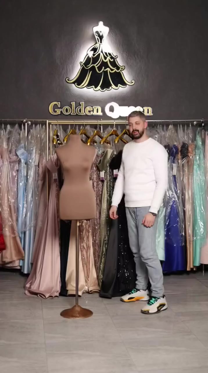 #أزياء ميرا ستايل ترحب بكم 💃

#بيع #أجار _ #جملة #مفرد _ #جاهز #وتفصيل 

#دمشق.. الحريقة 
مندخل ببداية سوق #الحميدية منمشي 15 متر بيجينا  اول مفرق عاليمين بياخدك #عالحريقة 
مندخل فيه 10 متار مقابل معاطف الرياض 
بناء شحن العطاء. الطابق الثاني
واتساب / اتصال
00963948896772
شحن مؤمن لجميع المحافظات والدول


**إذا كنت صاحب هذا الإعلان وتريد حذفه لأي سبب، رجاءا أرسل رسالة إلى الدعم الفني**