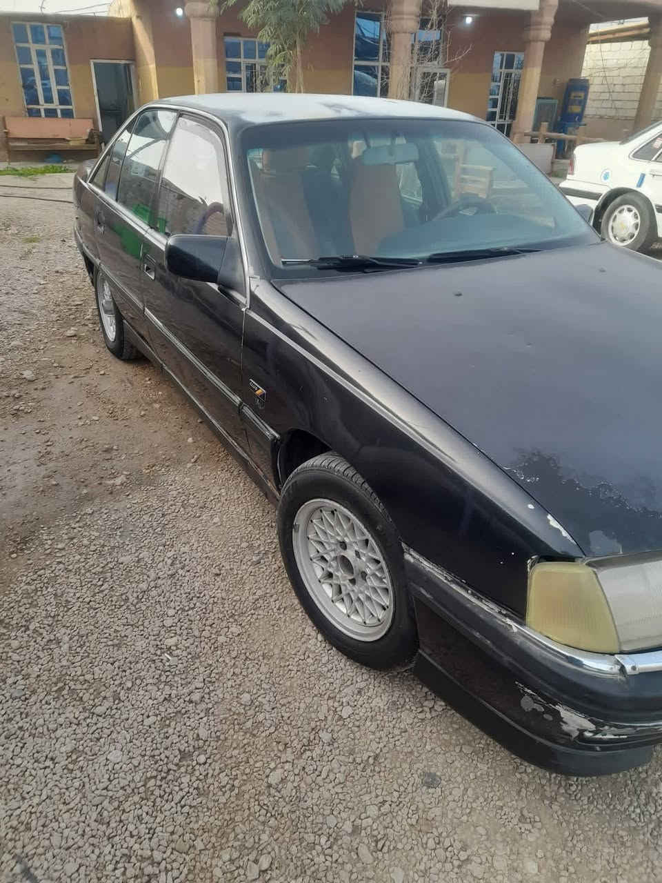 السلام عليكم سيارة اوبل اوميكا للبيع مكينه اوكير جيد صدر جيد كهربائيات شغاله سياره مال جناي عل بلاد مكينه ٢٤٠٠ سنويه نهاية ٢٦ يرهم ام راوس السعر28 للأستفسار*********** العنوان الرمادي جزيرة البوذياب قرب مطعم الفلوجة
