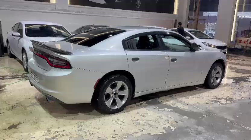 السلام عليكم جارجر 2016
السياره حادث امريكا جاملغ وبنيد ومصبوغه حزام حماليه جاهزه السياره عل اخر حبايه مكينتها 3600كيرها 1000تعليك سياره جاهزه من كلشي ما ينصرف عليها الف
السعر 145وبيها مجال للشراي حك الجيه
***********
