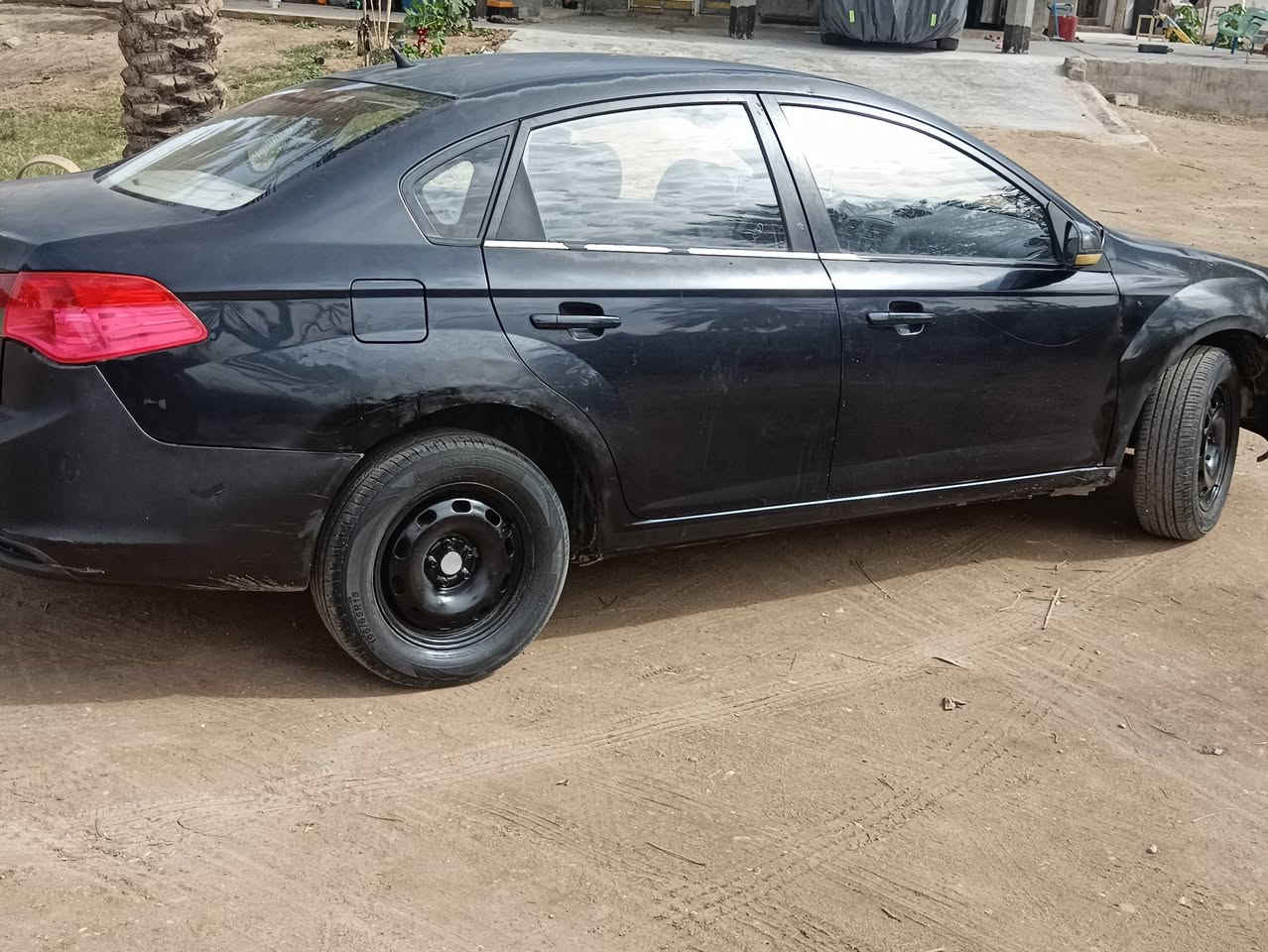 سلام عليكم برلنس 2014.  بيع مستعجل
. سعر 42 
سياره كير أوتوماتيك محرك ياباني لانسر بلادي جديد 
كير ومحرك جدد شرط تبريد ثلج......
 خمس تايرا خمس ويل جدد ....
كهربائيات كلها شغاله اشاير لايت بك لايت ....
ريمونت سنتر لوك جنطه غرفته نظيفة ....
حداديه 60%.... 
 سياره جهازه ومرتبه بس بيها ملاحظات بالكشر طخات ونقوصات كماليات فقط السعر 42
 رقم بابل مكاني بابل مشروع المسيب *********** واتساب اتصل
