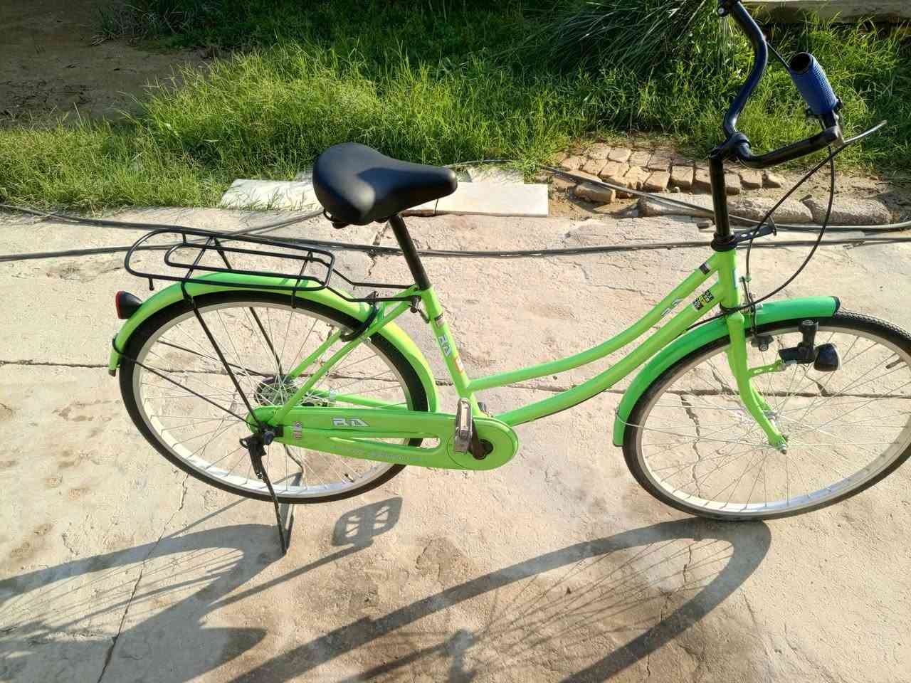 اللهم صل على محمد وال محمد
السلام عليكم ورحمه الله وبركاته 
بيسكل للبيع موديل 2025 حجم 26
الموقع حله طهمازيه 
السعر 130الف وبي مجال 
التوصل معي على الرقم أو وتس اب
***********
