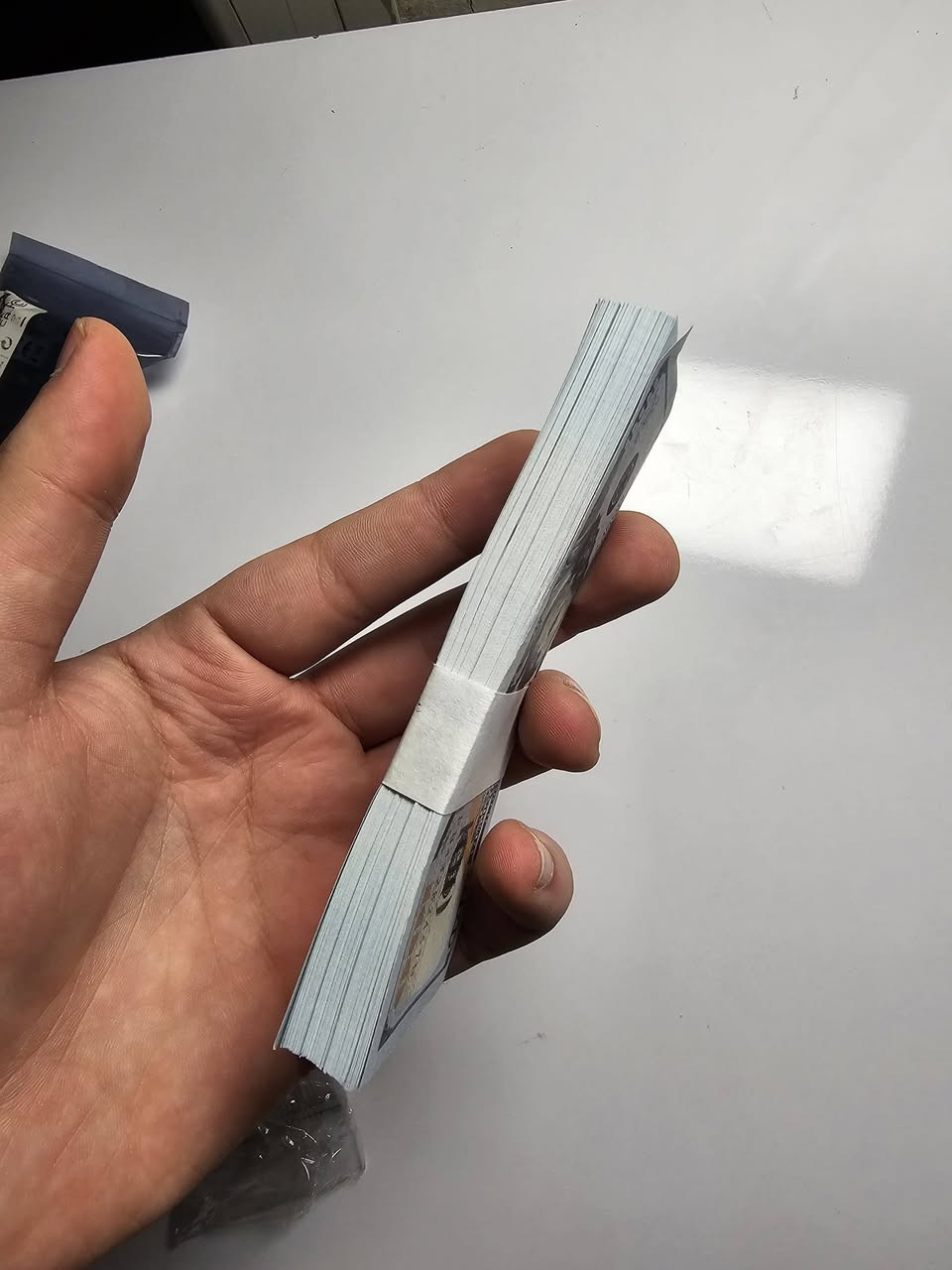 دولار و يورو حجم صغير يستخدمن للتصوير و الاعلانات للحجز يرجى مراسلة الصفحة


**إذا كنت صاحب هذا الإعلان وتريد حذفه لأي سبب، رجاءا أرسل رسالة إلى الدعم الفني**