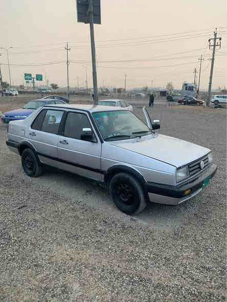 جیتە مۆدیل ٩٠کیرو مکینە بەشەرت تەقەو رەقەی بەشەرت اوەلیاتی بە شەرت سەنەوی کەسک واجیهە وکالەشی لەگەلی دحامی لۆ دحامی بەشەرت سحری ١٥ورەقە یک قیج مجال رقم تلەفۆنمان *********** أربيل
