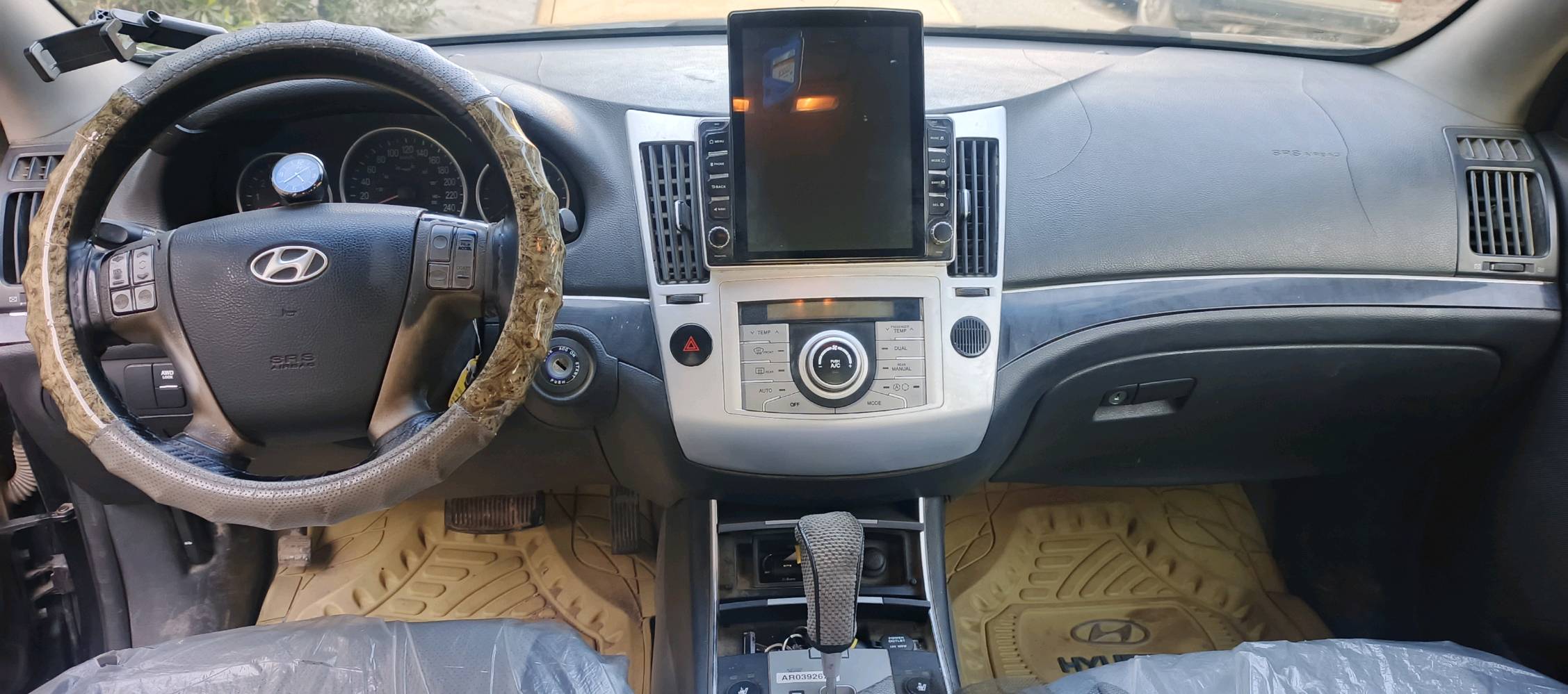 السلام عليكم هيونداي فيركروز بغداد بسمي ٢٠٠٨ كير محرك تبريد تدفئة كهربائيات جاهزه وارد حادثها باب الجنطة ٧ راكب جلد كشنات تدفئة