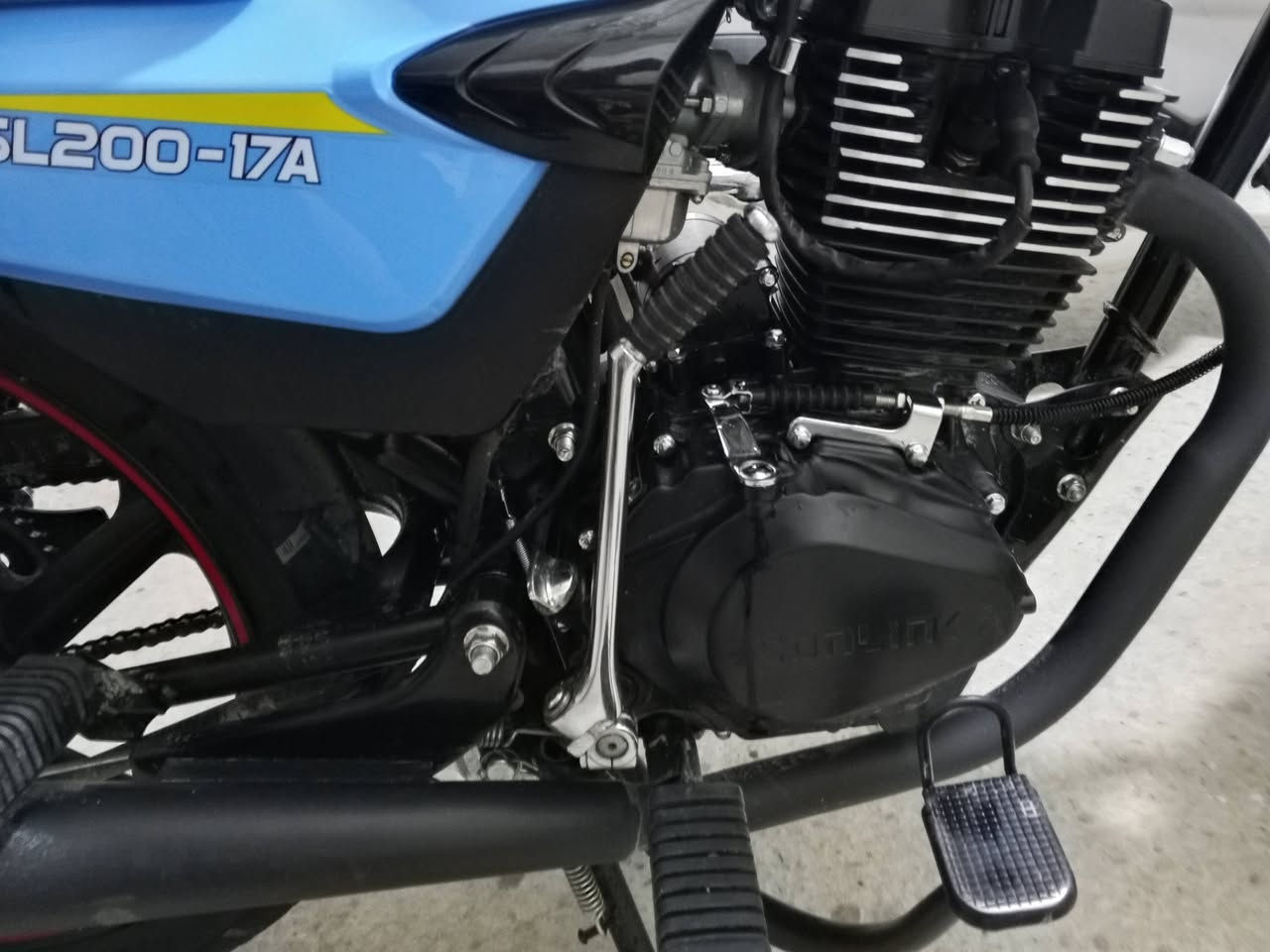 شاينك موديل 2025 مصالها هواي طالعه من الرمبه السعر مليون و50 الرقم ***********
ملاحظه الدراجه ما مشتغله دلفري
