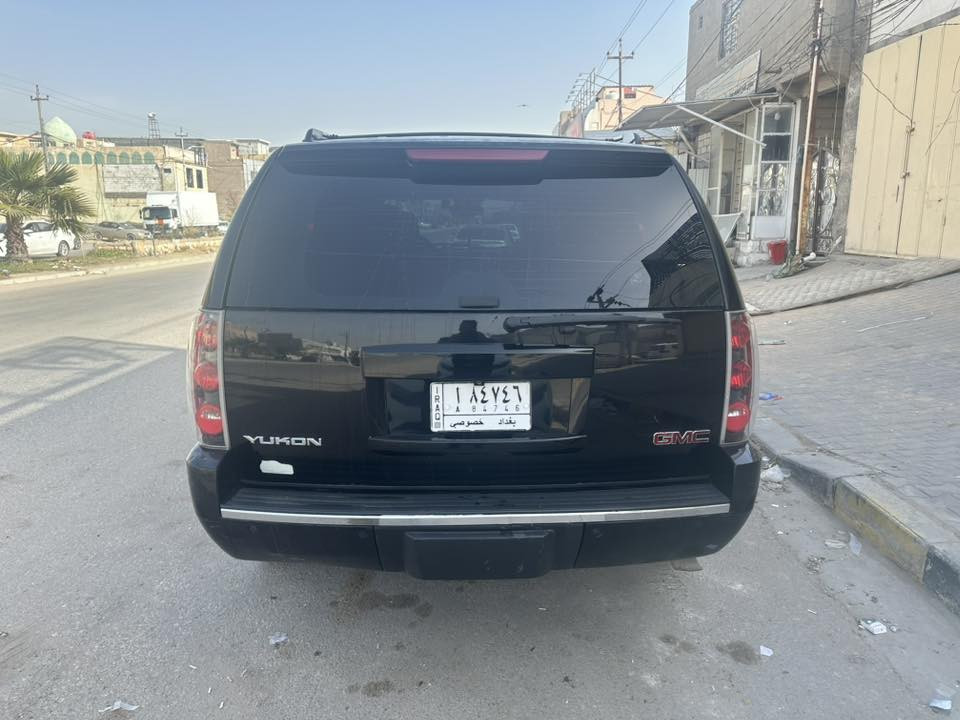 موديل 2014 دينالي مكفوله ماعدا الجاملغ الخلفي صبغ وباب الجنطه مبدل بلادي فول مواصفات للاخير حته نقطه عمياء ورادارات بيه والمراي قلاب من ترجع بگ ومحرك وگير بلاديات
رقم بغداد مشروع وطني اصوليه
***********
