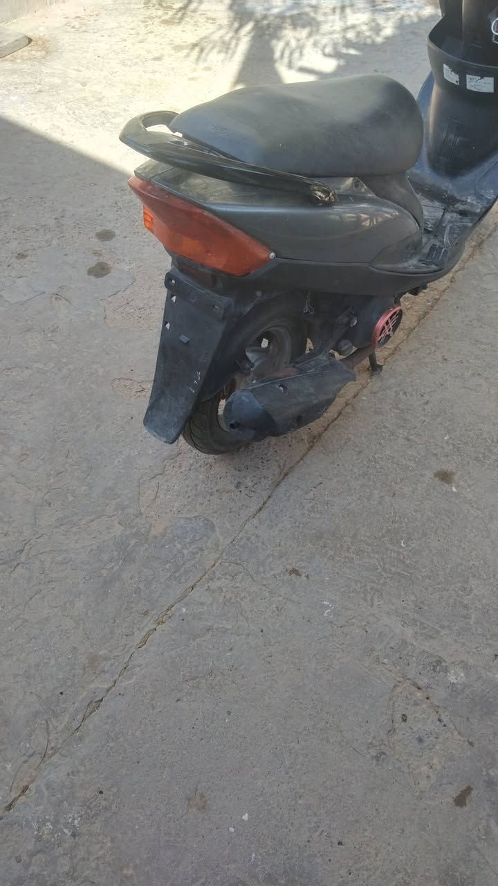 سلام عليكم دراجه ماكس نضيفه دراجه فجه طفت ما عرف شنو بيه سعر ٣٥٠ وبيه مجال بغداد حي اور تريد جيب فيتر تريد جيب باتري ما عرف وحق الحسين كلشي ما عرف ولا موديه المصلح حسب حسابك طيك كوم حديد أخذه دفع دراجه


**إذا كنت صاحب هذا الإعلان وتريد حذفه لأي سبب، رجاءا أرسل رسالة إلى الدعم الفني**