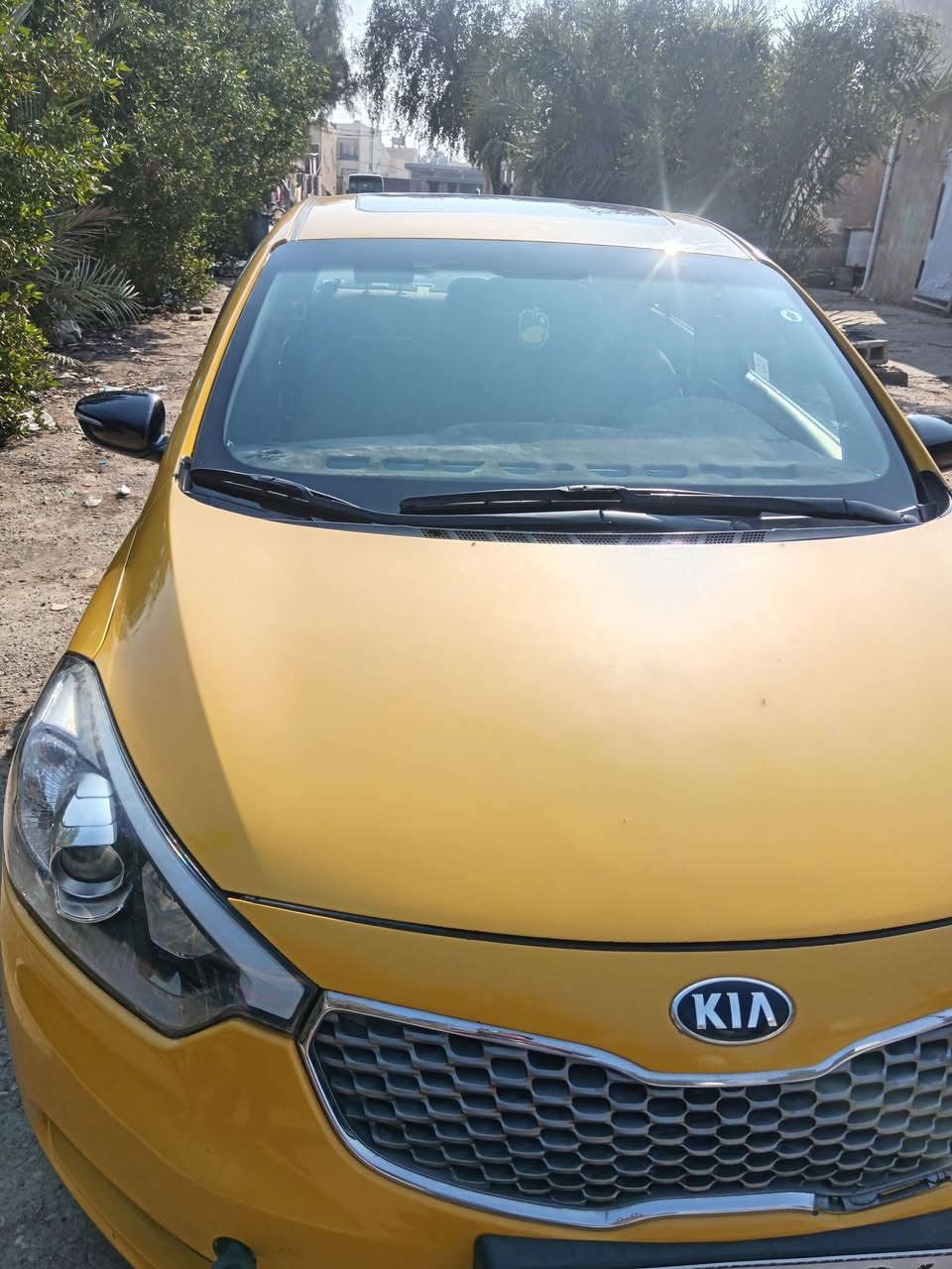 سلام عليكم كية فورتي موديل 16 سياره فول تحكم ستيرن فتحة بصمة وارد أمريكي حادثهة مثل ماموضح بل صورة سعر 87 بيهة مجال حك الجية ***********
