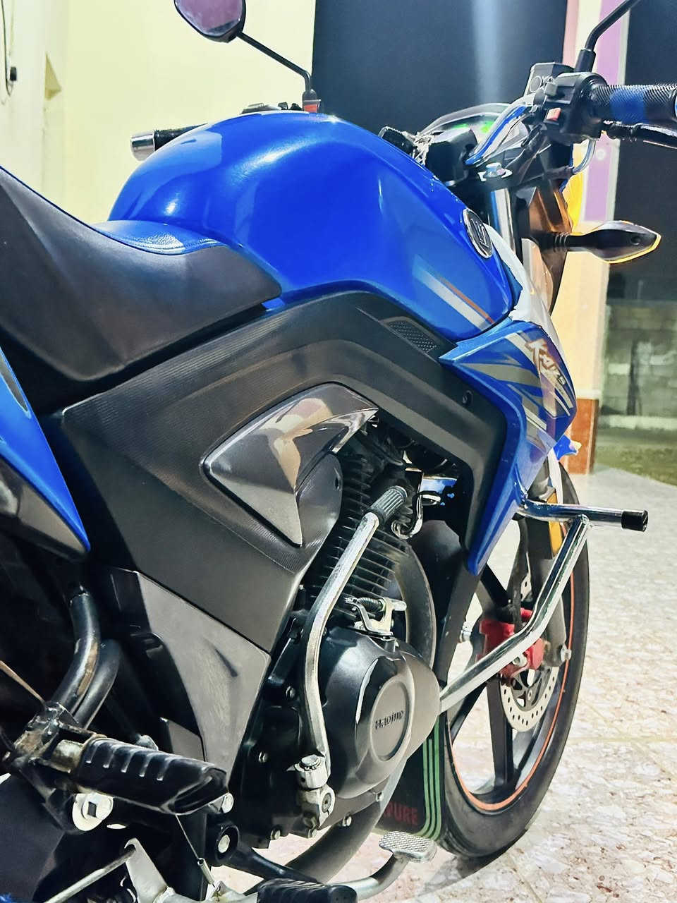 يا الله من رخصت الادمن 

ماطور هاوجي موديل 21
نظيف جداً ما بي شي مبدل
مسجل أوراق كامله
مكان الرمادي حصيبه الشرقيه 
السعر 18 
تواصل ***********
