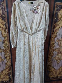 فستان مناسبات • القادسية الثانيه • قرب فلافل رائد