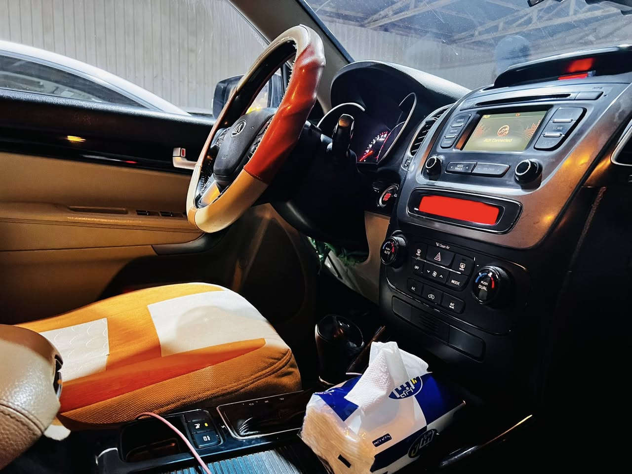 سلام عليكم
نوع العجله / كيا سورنتو 
مديل /2015
محرك / 4 سلندر
عدد الركاب/ 7  راكب
رقم / اربيل تحويل ثاني يوم راعية بالناصريه 
لون / ابيض 
نوع الصنع / وارد أمريكي 
الضرر / مكفوله ما عدا طخه بالجة اليمنه وراجعة ع البارد ومكحله بدون تبديل ليبل واحد السيارة
السياره جاهزه للاخير مكينه كير حداديه تبريد خير من الله جديده السياره بمعنى الكلمه 

العنوان :ذي قار سوق الشيوخ
___________________________

اذا تعجبكم السيارة اتصلو واحنه بالخدمة 
بإدارة الأخوه👬

👤امجد الحجامي 👤مشتاق الناشي 

اتصال  /   ***********
واتساب / ***********
