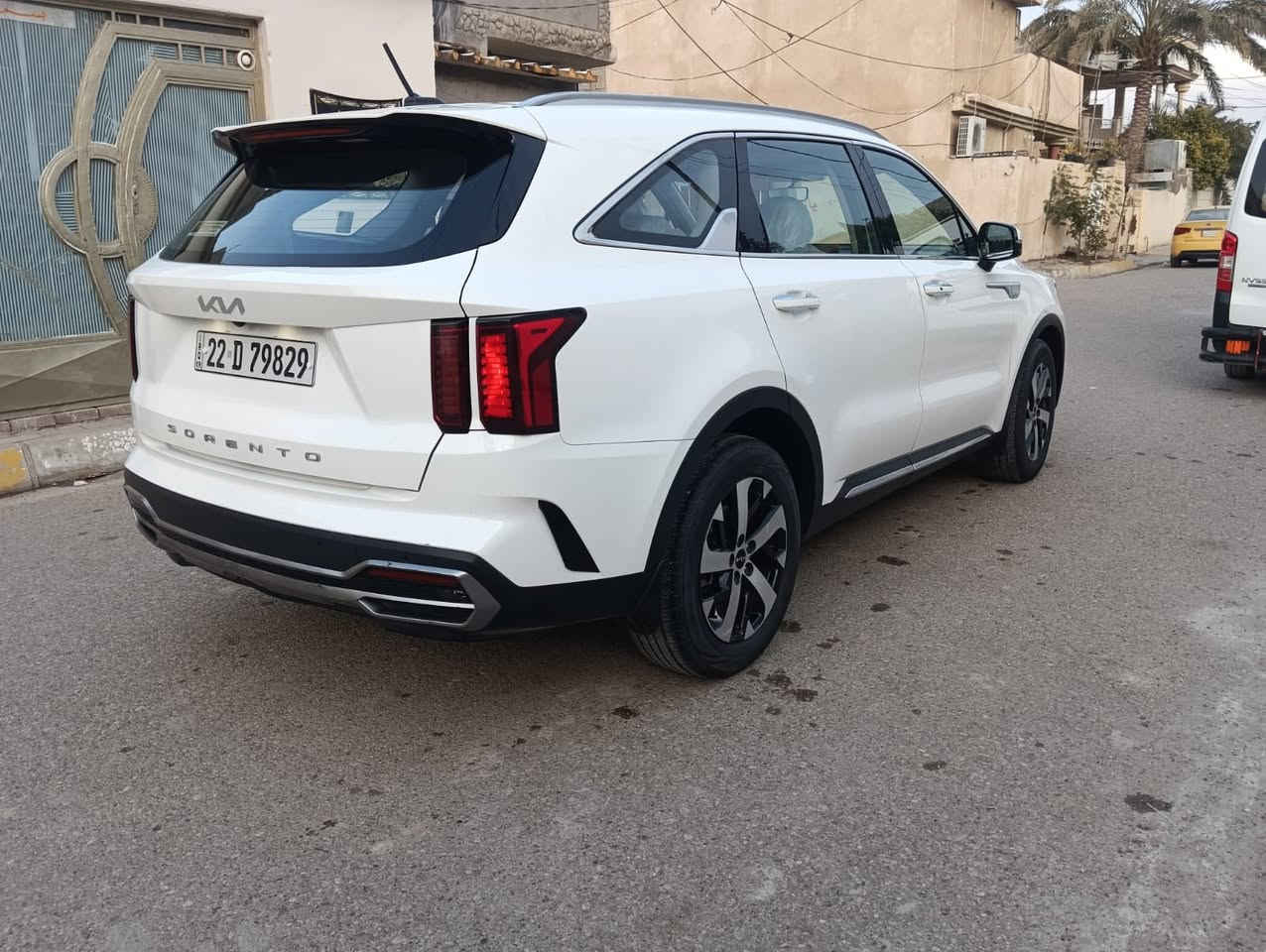 موديل 22 خليجي
بصمه تشغيل عن بعد 

محرك 2500 اربعه سلندر 

السعر 235 هاتف ‭0770 514 4686‬
