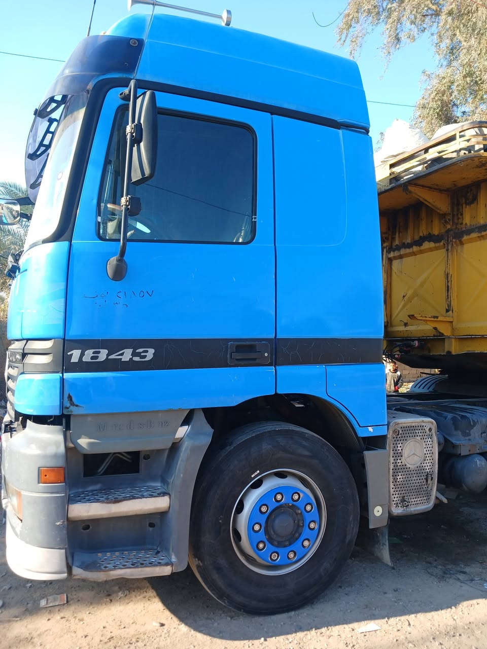 سلام عليكم كتروز لبيع مديل 99 راسوعربانه مربوطه ٣فلات
سعر ٢٤٠ وبيه مجال رقم لهاتف ***********عنوان بغداد
