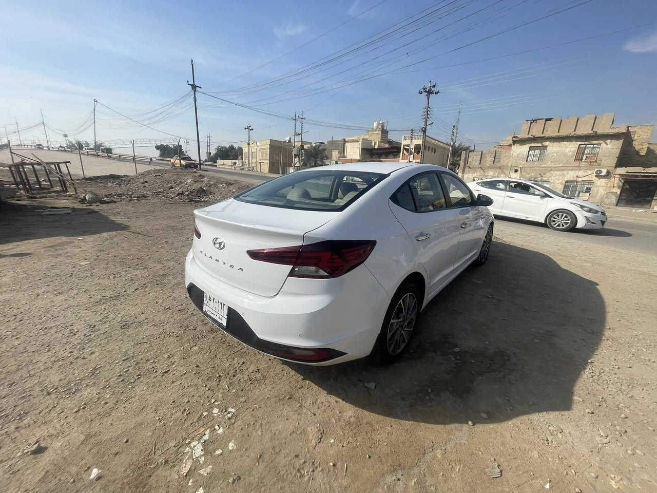 السلام عليكم النترا ١٩ خليجي ماشيه ١٢٣ فول ١على واحد ميحتاج اذكر مواصفاته مكينه ألفين دوش كير ATالمرغوب اربع انظمه قياده كل المواضفات بيها هذا حادثه بلباب ورجع عليه سياره وتعمرت  حار ونصبغن وبنيد وجاملغ ثاني توحيد لون سعرها ١٣٨$وبيها مجال قليل رقم بغداد حره سنويه ٣٠ مكانها العماره رقم ***********
