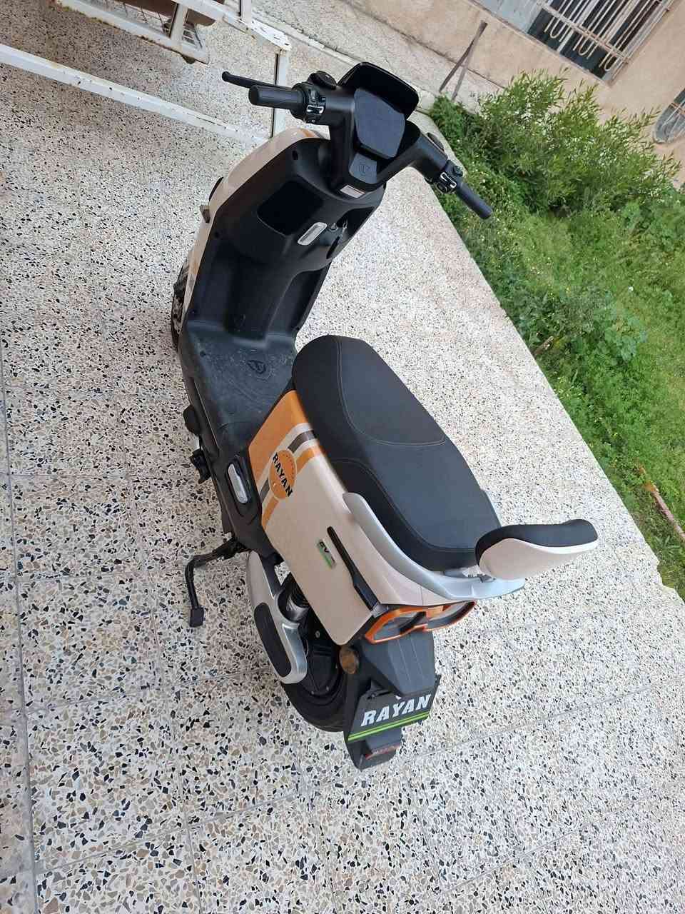 السلام عليكم للبيع ماطور ريان ماطور جديد صارلي  شهر من أخذته مواصفات معروفة  الماطور جلخ ما بي السعر ٩٠٠ بي مجال  ماشراي يرحم والديكم ما شراي لا يخابر


**إذا كنت صاحب هذا الإعلان وتريد حذفه لأي سبب، رجاءا أرسل رسالة إلى الدعم الفني**