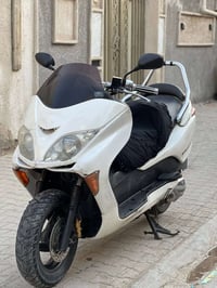 فورزا.  0.8 للبيع فقط الدراجه سعرها 750  الدراجة كاملة مابيها نقص مكين...