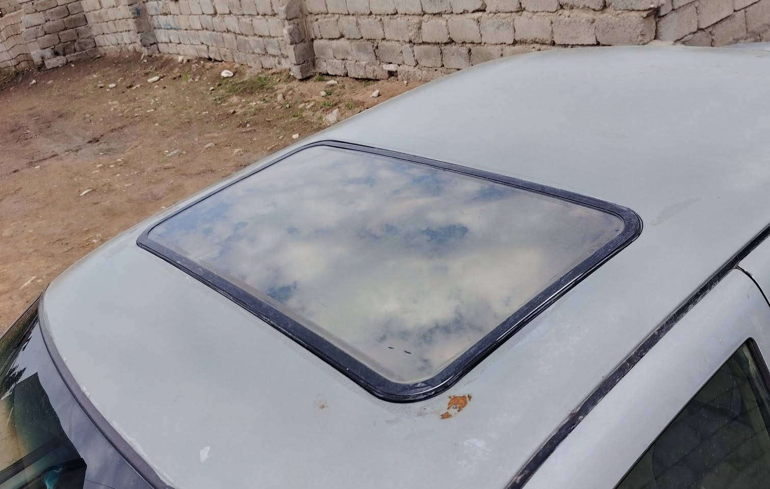 فكترا للبيع حجم 20 موديل 1990.
رقم الماني سنويه خضرا منتهيه 2018.شرط الوكاله والتحويل.
سياره جاهزه من طخم وتواير واقتصاديه بالبانزين. وكهربائيات كلها شغاله.وباور شرط.
السعر 27 مجال قليل 
كورك :***********.+واتس.
زين ***********
