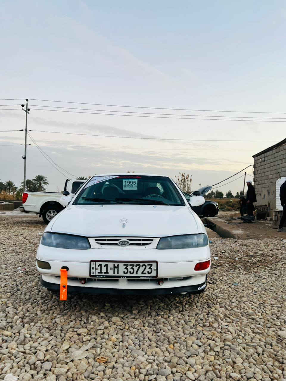 كيا سيفية للبيع
موديل 1996
كير اوتماتيك 
رقم بغداد دولي 
سنوية مشروع وطني 
هزة جديد 
تخم تاير جديد 
كهربائيات كله شغاله 
كفالة عامة من ضربة وكص 
صبغ جمالية فقط 
مكينة مسكر 
صدر أمامي وخلفي جديد 
***********
مكاني بابل شوملي 
السعر 38 بيه مجال بسيط
