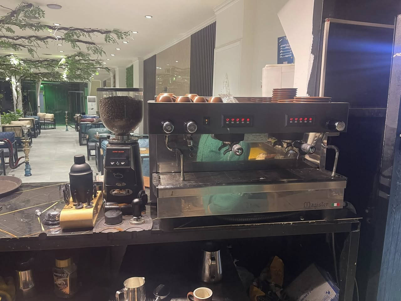 غراض مطعم البيع كولش جداد ***********
