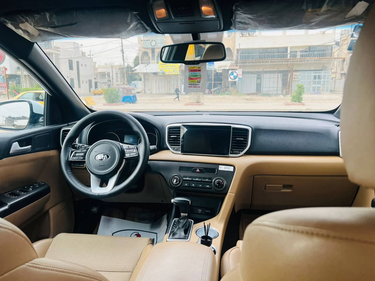 السلام عليكم سبورتج ٢٠كفاله عامه فقط رصعه صغيره للصندوق المكان الدوره شارع ٦٠السعر  ١٩٠وبيها مجال ***********
