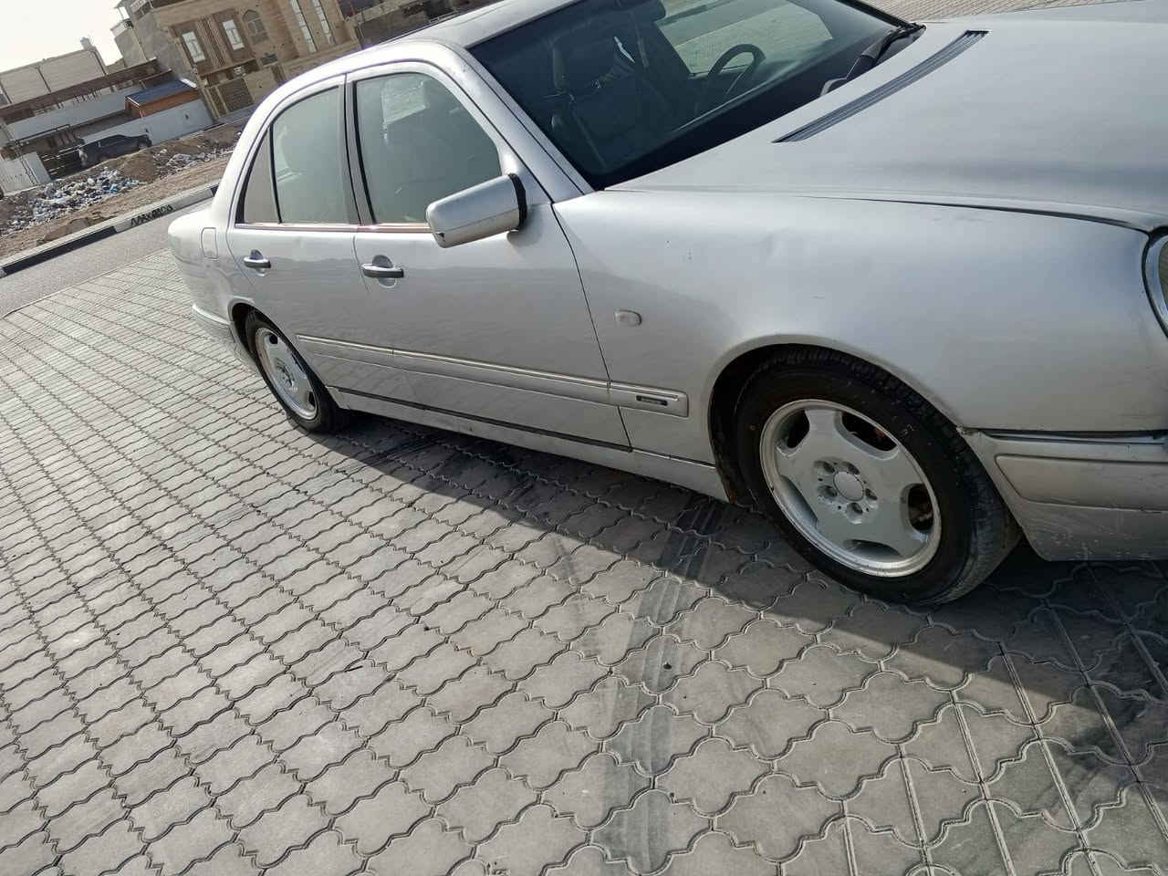 سلام عليكم مارسدس لبيع موديل1997 سياره متومه اربيل طبق الاصل دك حاسبه يله تشتري ارقام وسنويه اصليات مكفوله ضربه وكص وصبغ تخم تاير جديد حداديه جديده تخبل مكينه كير بلاد جدد دواخل جدد تنته سياره 1/1 اي نقص ما بيها كبل لشارع سعر 45 لبيع او لمراوس مكاني بصره شط لعرب رقم لهاتف *********** شمو عندك راسلني واتساب
