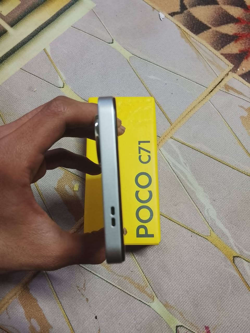 سلام عليكم تليفون البيع بوكو سي71 جديد الموبايل قبل سبوعين اشتريته جديد سعر110مكاني كوفه بشارع المطار القديم الذاكره 128
بطاريه 5000
رقم الموبايل *********** متواجد واتساب
