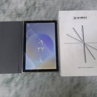 ايباد للبيع النظافه 100 كارتونه وملحقاته السعر 125 وبي مجال الاستفسار ...