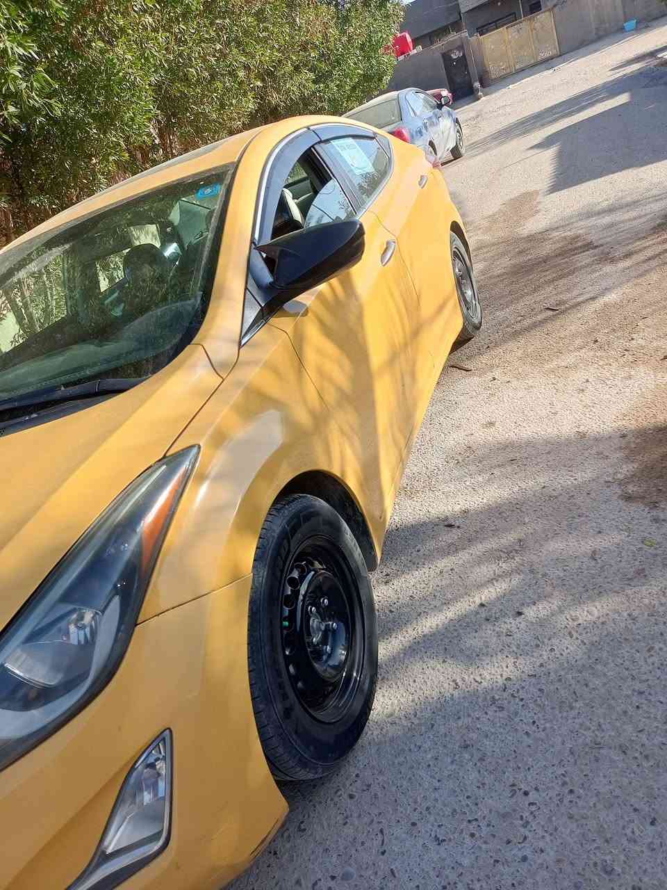 السلام عليكم النتره 2015امريكي حادثه موضح با سونار السياره حلوه ليبل واحد مابيه تبديل عنواني بغداد مقابل باب الاغا  ***********. السعر 110
