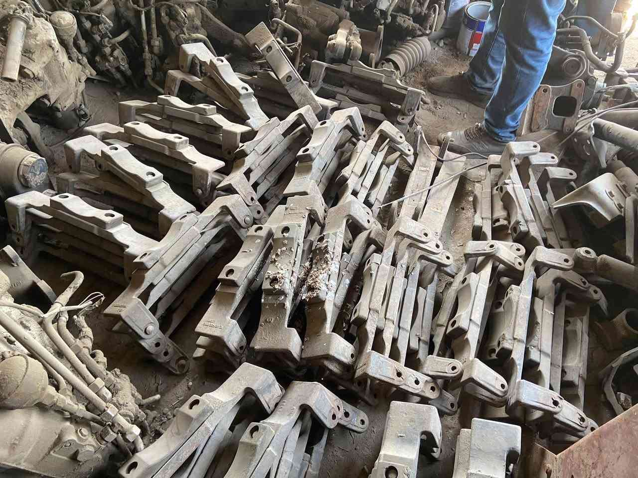 مطبات البي كرواتي العدد ٧٥ تخم سعر تخم جمله ١٣٠ الف بيع لكميه بعد المعاينه والفحص من قبل الشاري وله حق الختيار ***********
