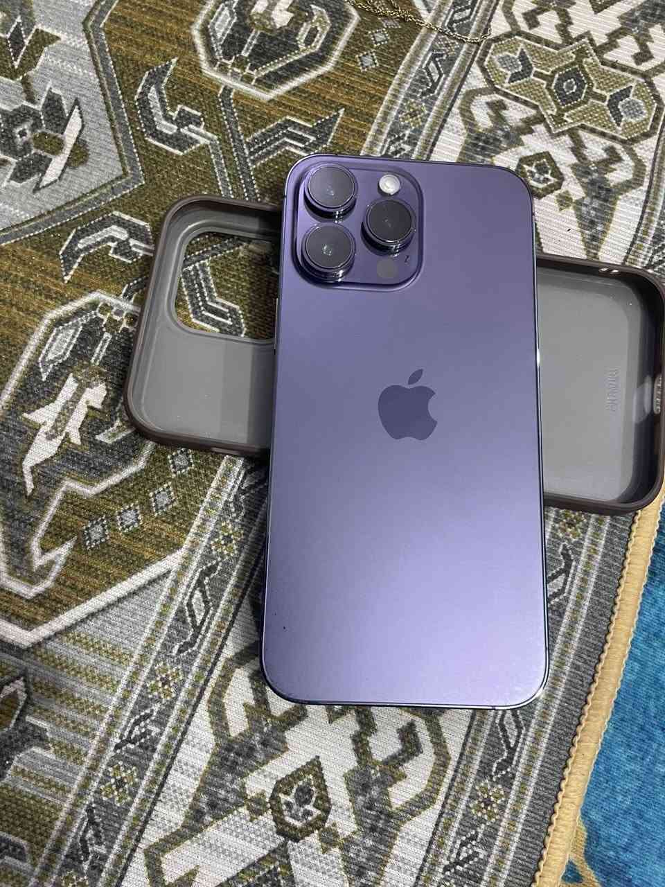 سلام عليكم ايفون١٤ دبل بطارية ٨٤جهاز ماستر تواصل ***********
