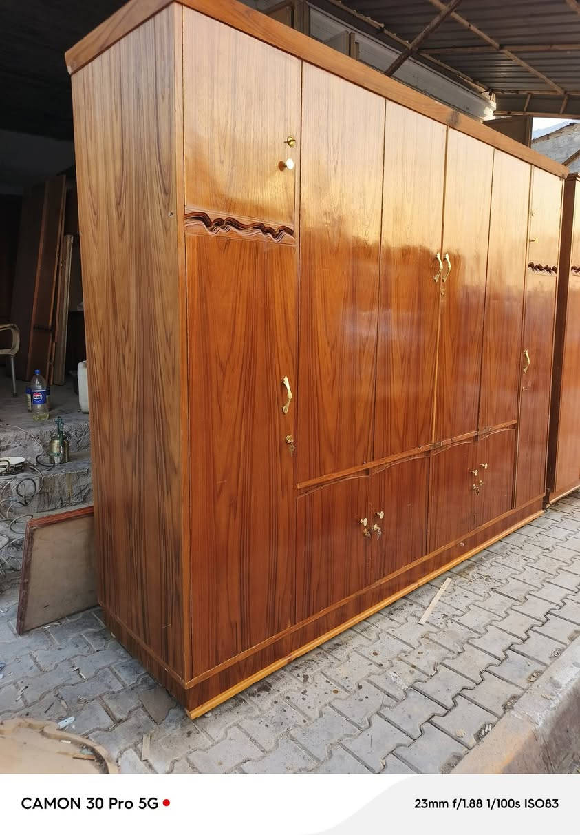 #معارض كلاريه حطاطه تكمه درجه اولى 
قياس 280عمق 70👉🏻
قياس تلاثه متر ستندر عمق 70👉🏻
عنوان جلولاء سوق السبت محل ركن ابيض بصف ابو السمج بل ضبط يتوفر توصيل لجميع مناطق ديالى بأسعار مناسب 
للتواصل واتس او تصال 
***********
