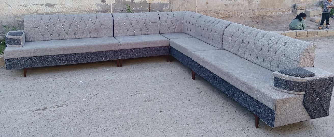 ⚜️  ديوان 11 مقاعد تفصال 

⚜️ كلش نضيف مابي اي ضرر

⚜️ المكان حصوه حي عداي

⚜️ للاسفسار الاتصال ***********
