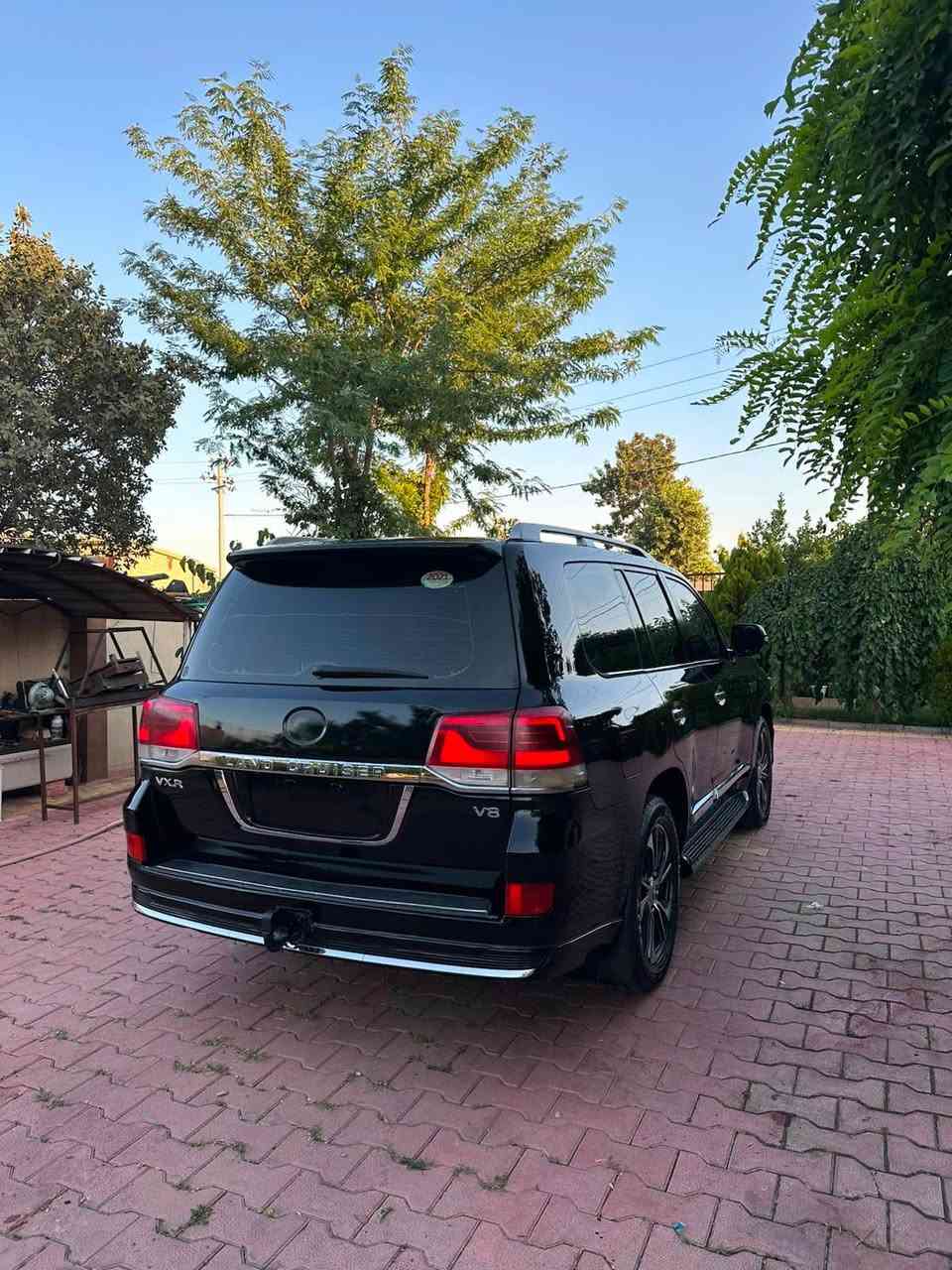 وەنەوشە ٢٠٠٩ دوبەی ساخ  مەکینە v8. مەرخوب٤.٦٠٠ کامل دەروناوی کراوە بە ٢٠٢١ فول مواسەفات (سلاید-ئۆتۆماتیک -دەبل ئەکسل -حاسە -کامیرە )گیرو مەکینە و دەبل ئەکسل و تەبرید و هەموگیانئ بەشەرت تابلیت سەیارەیەکی جوان و بی مەسروفە بی دەعم و بی لیدران پەمپی دوبەی کراوە بۆ جوانی یەک رەنگی سعری ١٧٦ گەلا و معامەلەیەکی برایانە لە سلیمانیم*********** السليمانية, العراق
