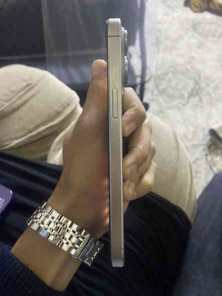 السلام عليكم ايفون 15 برو ماكس ذاكره 256 بدون ملحقات شرق اوسط مبدل شاشه تفصيخ العنوان بغداد البنوك السعر 750 وبي مجال الجهاز نضافه 99/100 اتصل او وتساب ***********
