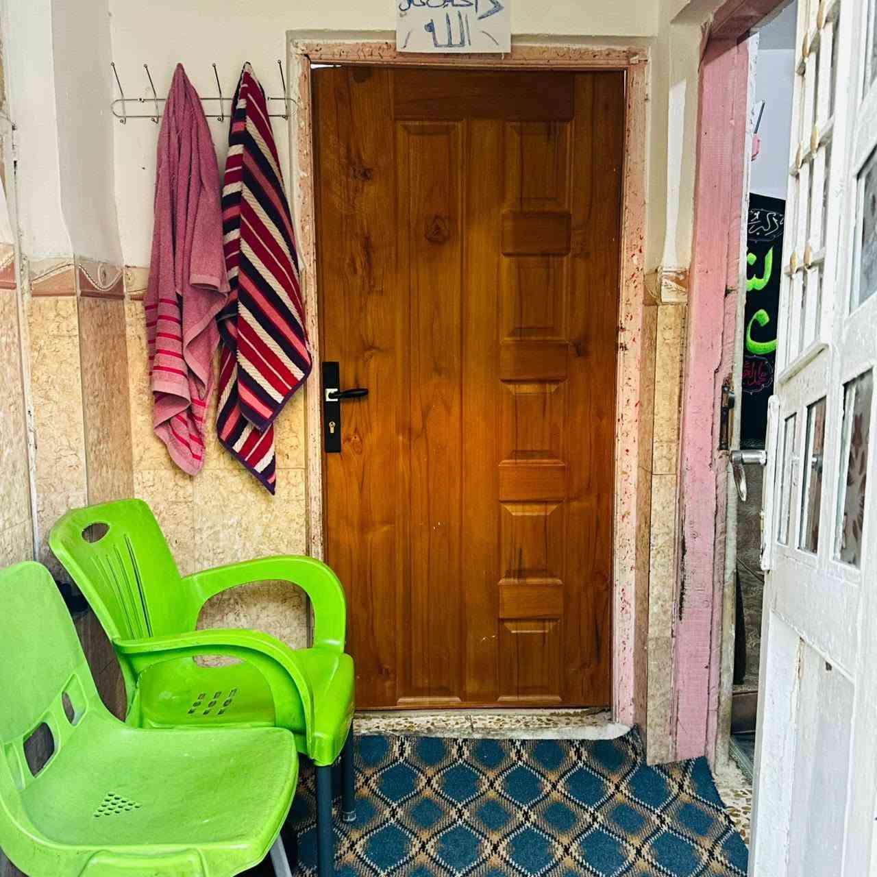 مشتمل للبيع نضيف مساحته بالسند ٨٤ واقع حال ١٠٥ طابق واحد غرفه وصاله ومطبخ واستقبال وحمامات حي اليرموك مقابل العامل السابعه ثالث بيت عن الشارع العام السعر 92 وبي مجال للشراي للاستفسار الاتصال على الأرقام
***********
***********
مكتب الاخوه الأصدقاء 
مشتمل للبيع نضيف مساحته بالسند ٨٤ واقع حال ١٠٥ طابق واحد غرفه وصاله ومطبخ واستقبال وحمامات حي اليرموك مقابل العامل السابعه ثالث بيت عن الشارع العام السعر 92 وبي مجال للشراي للاستفسار الاتصال على الأرقام
