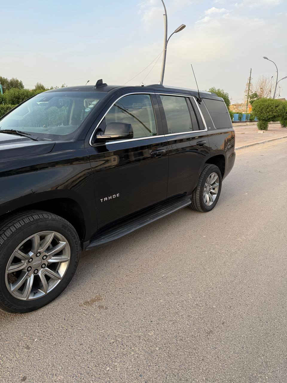 سلام عليكم للبيع 
تاهو 
وارد امريكي 
فئة Lt
موديل 2017
رقم سليمانية 
مداور ثاني يوم
بيها بنيد مبدل
سيارة 
فول ماعدا الفتحه
السعر 275
الاستفسار على الرقم ***********
مكان سياره سماوه
