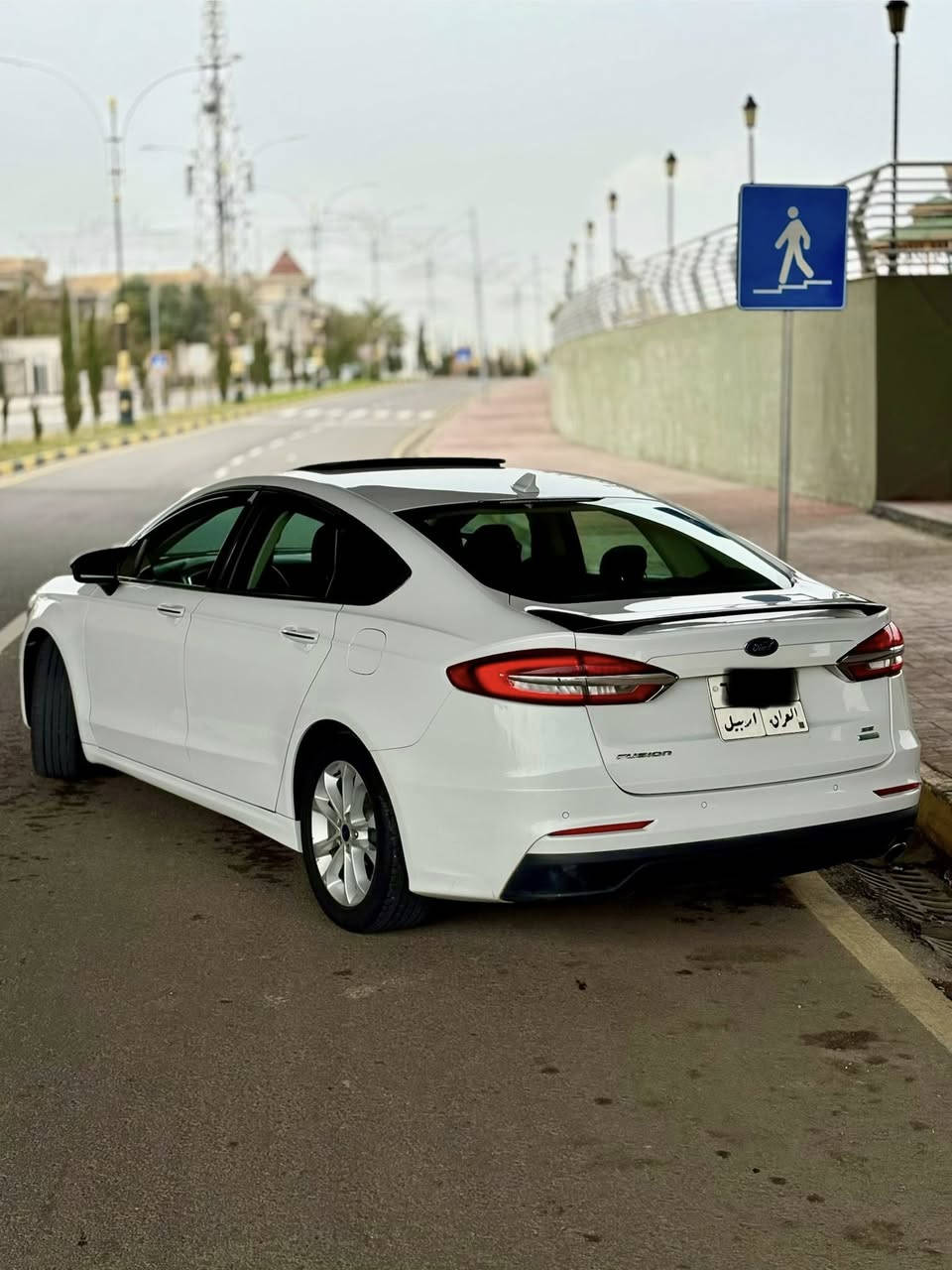 فيوجن 2020 
لون السيارة : ابيض 
حجم المحرك: 1.5T🚀
مشي السيارة : 58 mil
رقم أربيل. 

فئة السيارة : SE PLUS فول مواصفات 
1-سلايد 
2-بصمة تشغيل
3-صندوق بصمة 
4-فتح وقفل الجامات من البصمة 
5-كودات فتح وقفل الابوب 
6-رادارات 360 درجة 
7-تبريد خلفي 
8-شاشة كبيرة 
9-كامرة خلفية 
10-تحكمات استيرن 
11-مثبت سرعة 
12-تحديد مسار 
13-كير ماوس 
14-هند بريك بصمة 
15-SPORT
16-كيج ديجيتال 
17-عدد السمات 11
18-كشن كهرب 
19-بك لايت ليد 
20-حساسات خلفية 
21-توقف ذاتي 
22-ويل كب حجم 17 

ملاحضة ( السيارة بدون صبغ بيها 
مكانين تعديل فقط بدون دواخل وبدون ايرباك ) 

ملاحضة ( السيارة عليها تعديل ) 

السعر ( 150 ) وبيها مجال بسيط 
مكان السيارة ( موصل ) 

***********
***********
