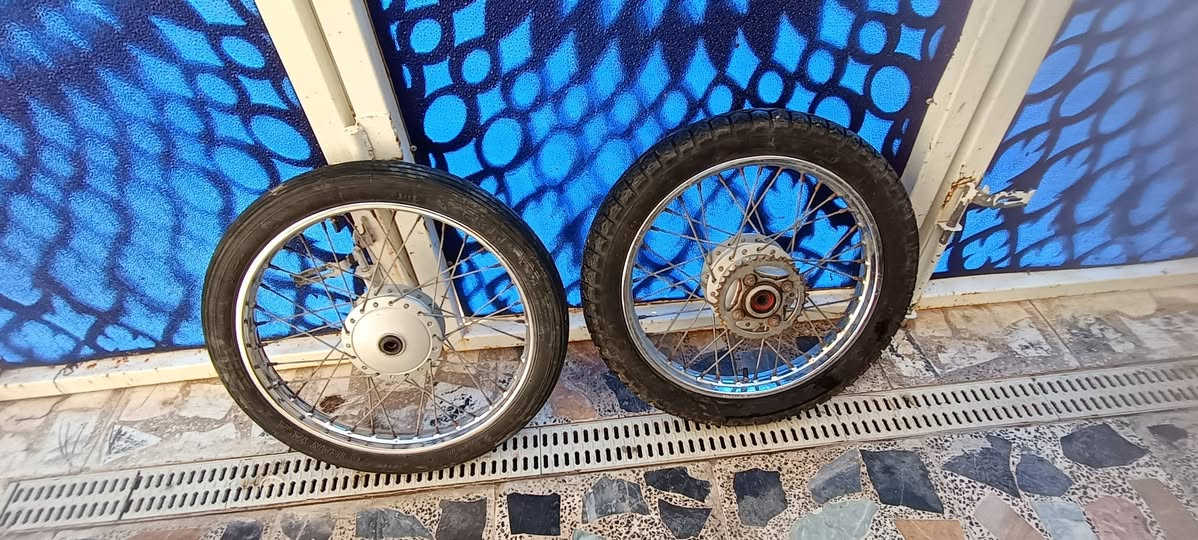 زوج وياله لبيع نضاف جيب وشد استفسار اتصال علئ ***********
