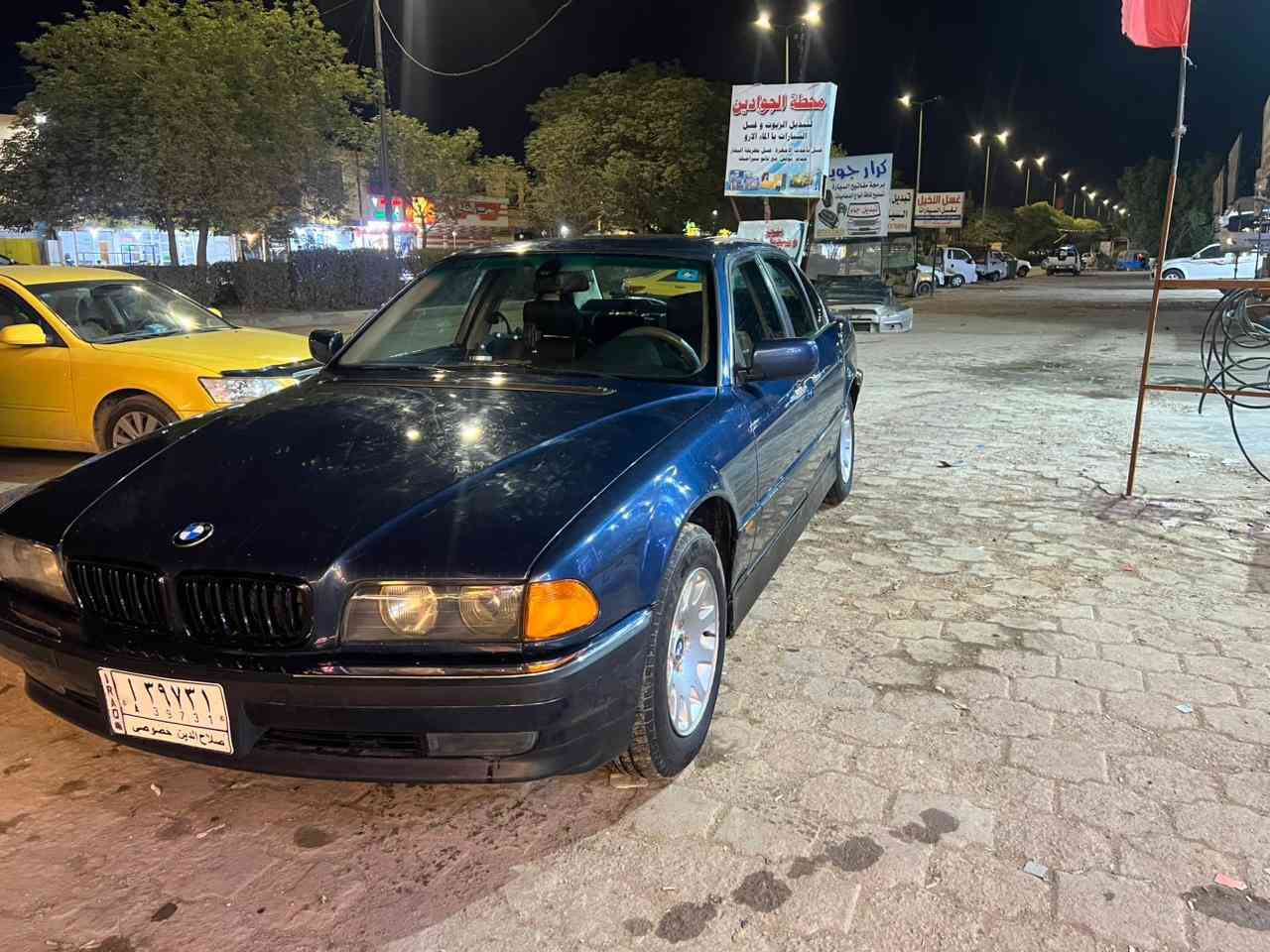 بيم دبيلو خفاش 730اصل 740 
موديل 1996
مكينه كير  وكهربائيات مكفولات 
تبريد ثلج شغال 
جنطه شفط 
جام كهربائي كله شغال 
فتحة 
شاشه اندرويد HD
كشنات كهرباىي ذاكره 
منضومه لايت زنون 

مصبوغه عام جماليه 
السعر 75وبي مجال بسيط 
شرط التحويل مكان السياره واسط العزيزيه
***********
