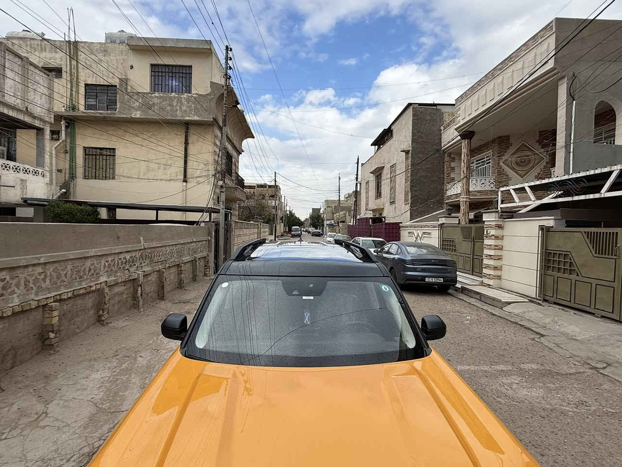 ‏Ford Bronco Sport 2023
اللون المميز بهذا الموديل برتقالي سقف اسود رقم بغداد
ضرر واضح بالصور
ايرباگ راجع سستم
بدون دواخل بدون شواصى 
محرك 5'1 تيربو
فول مواصفات 1/1
بانوراما + فتحت سقف
فور ويل
داخل قرميدي
بصمة
شاشة 
كاميرا 
رادار 
حساس 
ويل كب كروم 
لايد ليد 
بگلايد بلادى
تحكمات ستيرن 
تحديد سرعة 
نظام ايكو سبورت  نورمال 
بعد بيها هواي مواصفات، السيارة جدا جدا نظيفة، ماشية 22 الف، وسعرها النهائي 175
اتصال ***********
***********
